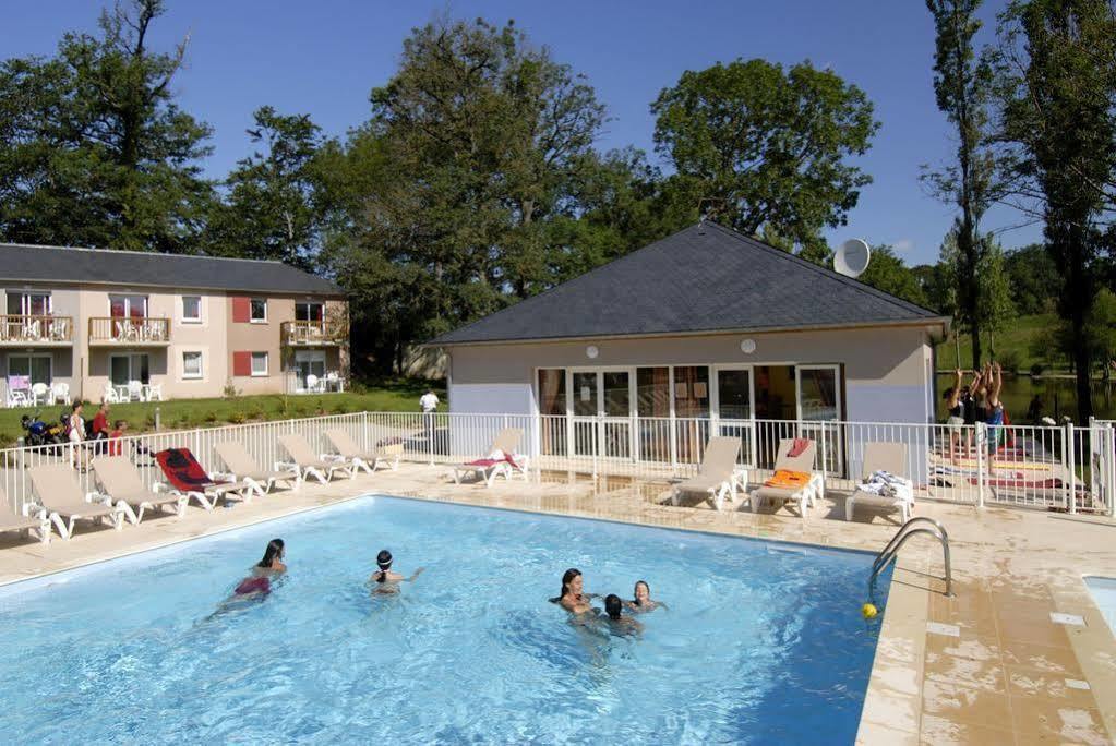 Residence Odalys Le Hameau Du Lac Rignac  Exteriér fotografie